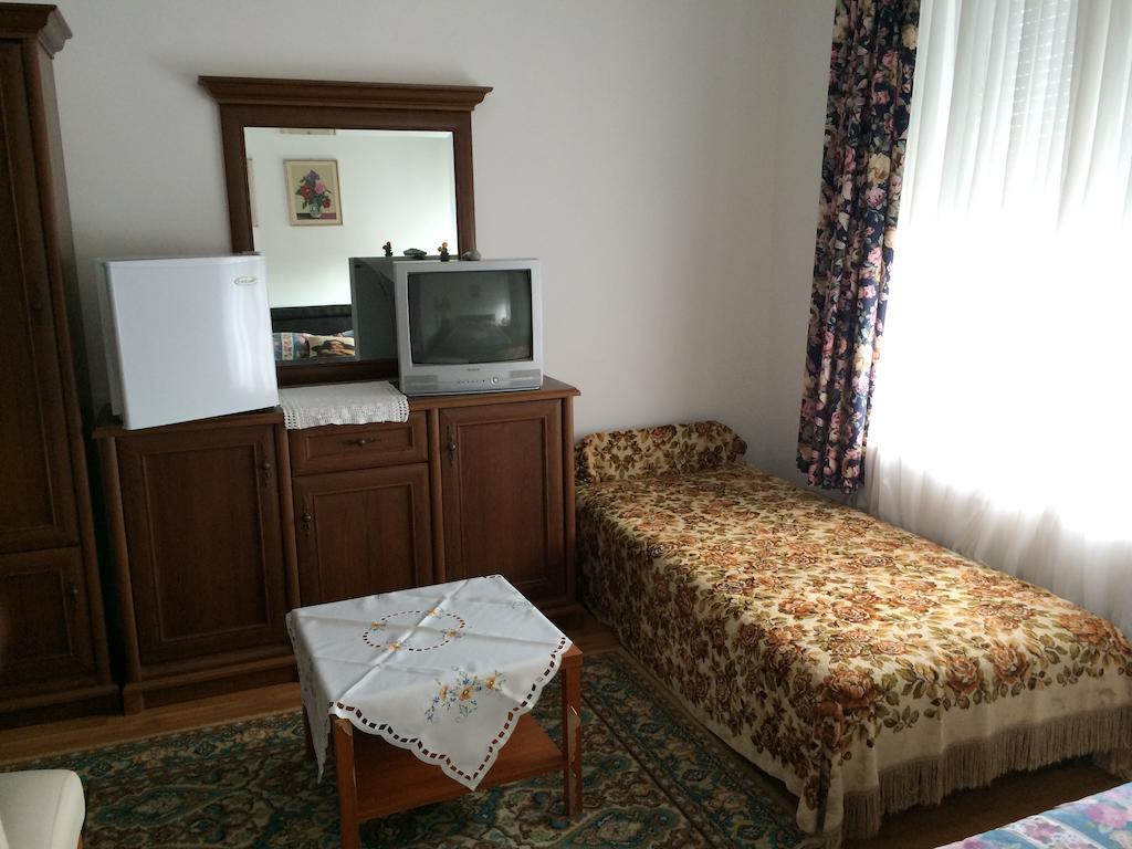 Villa Rubin Panzio Hajdúszoboszló Kamer foto